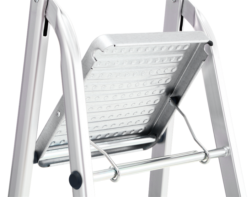 لطلب هذا صنف التواصل عبر الواتساب ALUMINIUM LADDER 6 STEPS "GS STANDARDS"